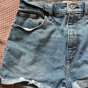 Abercrombie & Fitch Mom Shorts